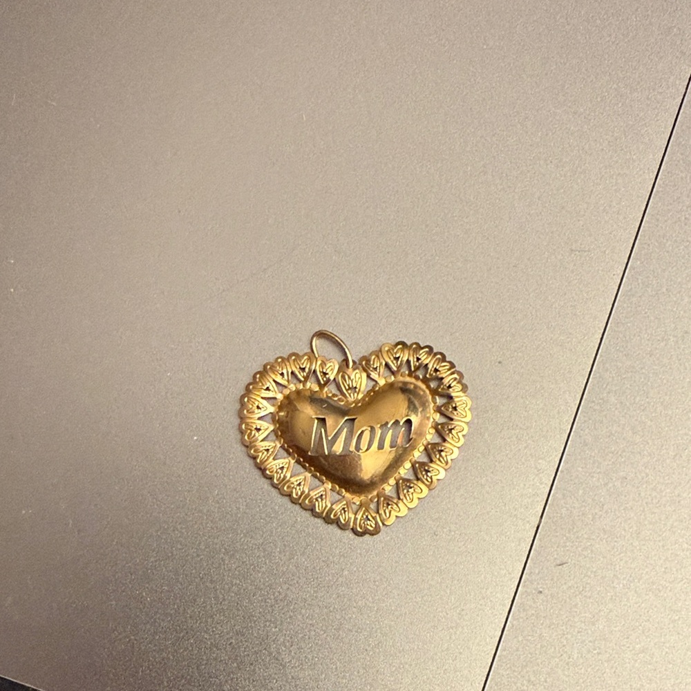 14k Mom Charm